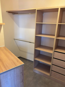 Photo de galerie - Nettoyage entier d’un dressing