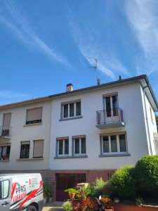 Photo de galerie - Travaux de peinture extérieur, sous face de la toiture ainsi que les entourages et tablettes de fenêtres 