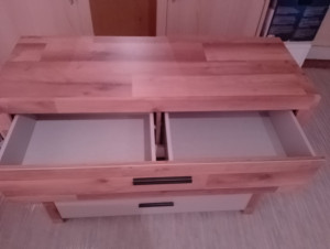 Photo de galerie - Montage d'une commode 