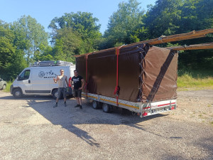 Photo de galerie - Déménagement en Alsace, transport de perches pour le montage d un tipi Indien!!