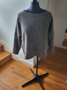 Photo de galerie - Haut fait main vu de face