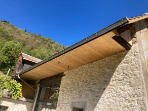 Photo de galerie - Débord de toit complet d’un maison