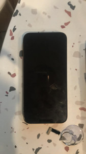 Photo de galerie - Changement écran et coque arrière iphone 15 Pro Max 