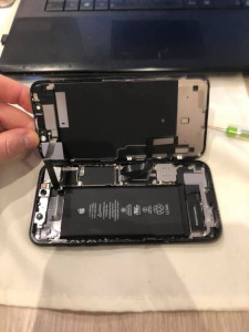 Photo de galerie - Réparation d'un iPhone ? 