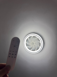 Photo de galerie - Lustre ventilateur à télécommande 