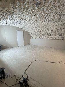 Photo de galerie - -Réalisation doublage placo 