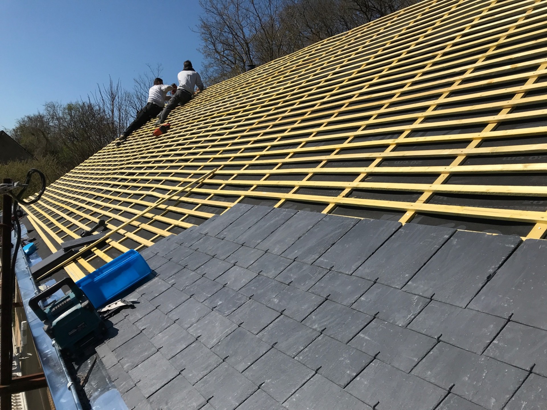 Travaux Toiture En Mirebeau 86 Allovoisins