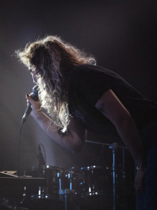 Photo de galerie - Chanteur - chanteuse