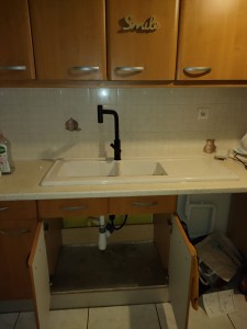 Photo de galerie - Intervention terminé
remplacement d'un évier+ robinet+ modification des arrivées d'eau ainsi que l'évaluation 