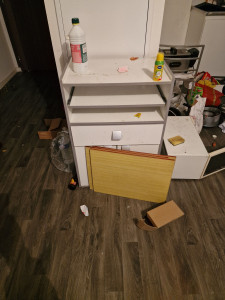 Photo de galerie - J’évacue vos gravats, déchets de chantier, encombrants, meubles, électroménager rapidement avec véhicule utilitaire.
Intervention propre et efficace – particuliers & pros.