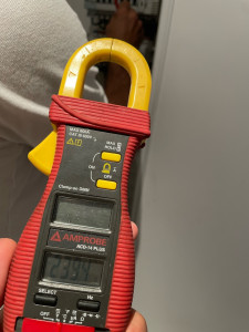 Photo de galerie - Contrôle du tableau électrique et changement de disjoncteur défectueux d’un cumulus