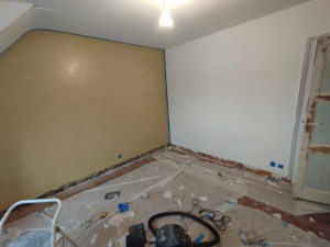 Photo de galerie - Retirer tapisserie, enduit, ponçage et  peinture