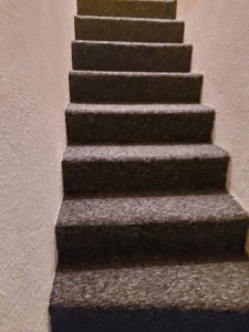 Photo de galerie - Pose moquette dans escalier 
