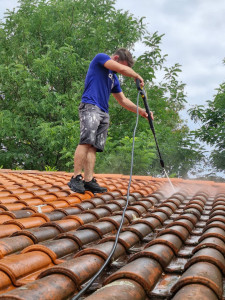 Photo de galerie - Décapage de couverture à basse, pression, plus hydrofuge