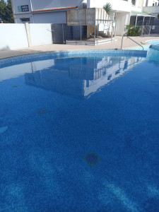 Photo de galerie - Nettoyage piscine collective 