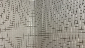 Photo de galerie - Mosaïque salle de bain avec les angle en car de rond 