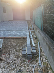 Photo de galerie - Pose, pavé, autobloquant