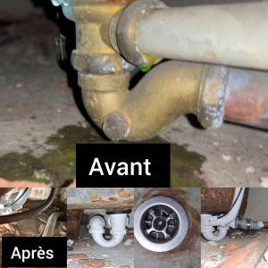 Photo de galerie - Dépose de l’ancien siphon de 1970  et remplacement par un siphon neuf