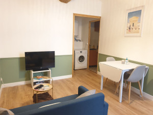 Photo de galerie - Peinture complète et rénovation pose parquet.