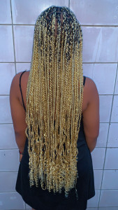 Photo de galerie - Tresses africaines (box braids, twists…) femme/homme/enfant. À domicile. Dispo semaine/week-ends ! ✊???‍♀️