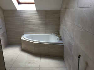 Photo de galerie - Rénovation d’une salle de bain, habillage baignoire et carrelage 3D