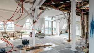 Photo de galerie - Rénovation intérieure : réfection de toiture et poutrage