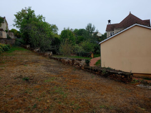 Photo de galerie - Photo Avant > Pose clôture - grillage sur mur en redan