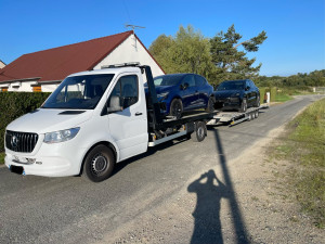 Photo de galerie - Transport de 2 véhicules pour les enchères 