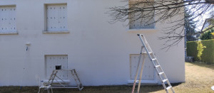 Photo de galerie - Peinture extérieure en blanc d'une maison de 200 mètres carrés