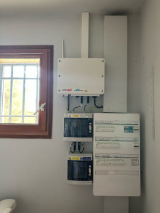 Photo de galerie - Mon Installation Tableau et installation Panneaux photovoltaïques 