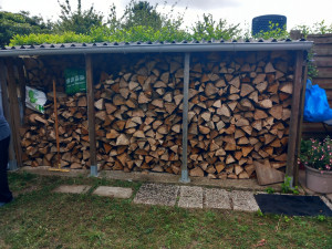 Photo de galerie - Rangement des stères du bois 