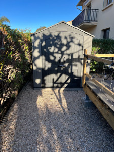 Photo de galerie - Création d’une dalle et montage d’un abri de jardin 