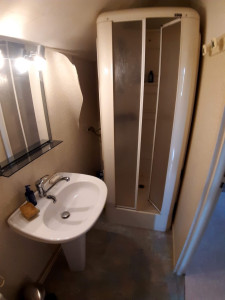 Photo de galerie - Salle de bain avant travaux 