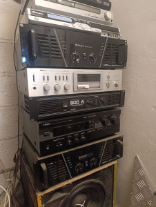 Photo de galerie - Ensemble de matériel hifi réparé 