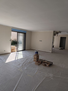 Photo de galerie - Maison Neuve, couche d'impression.