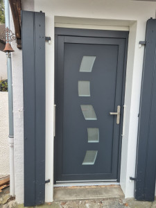 Photo de galerie - Porte d entrée pvc alu 