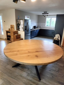 Photo de galerie - Table ronde 200 cm chêne 