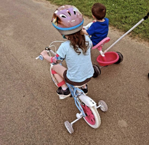 Photo de galerie - Balade à vélo avec les enfants 