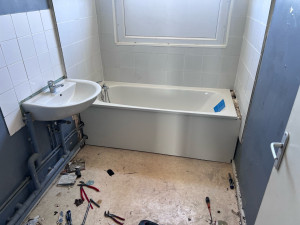 Photo de galerie - Pose baignoire et lavabo