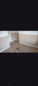 Photo de galerie - Parquet et plinthe posés 
