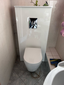 Photo de galerie - Installation d un wc suspendu et son habillage 