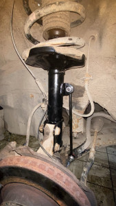 Photo de galerie - Changement d’amortisseur et biellette barre stabilisatrice Toyota corola 2l d4d 