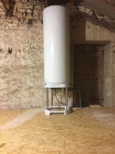 Photo de galerie - Pose de chauffe eau à l’étage pour la création d’une pièce 