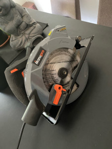Photo de galerie - Bricolage et multi services