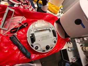 Photo de galerie - Reparation aspirateur robot