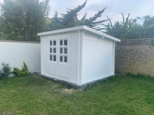 Photo de galerie - Montage d'un abri de jardin / d'une cabane en kit de Gadero France