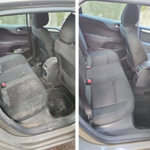 Photo de galerie - ✔ Détachage complet & élimination des mauvaises odeurs ✔ Nettoyage des sièges, tapis et coffre ✔ Désinfection des points de contact ✔ Résultat visible immédiatement