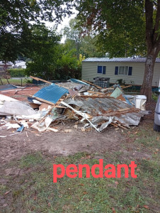 Photo de galerie - Démontage mobil-home évacuation 
 vers déchetterie