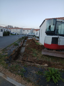 Photo de galerie - Fondation pour mur de clôture.