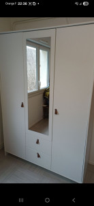 Photo de galerie - Montage d'in meuble en kit 3 colis
